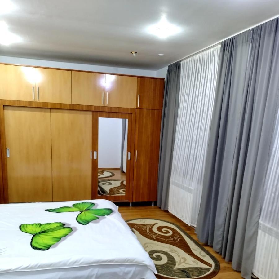 Apartament Camelia Petroszany Zewnętrze zdjęcie